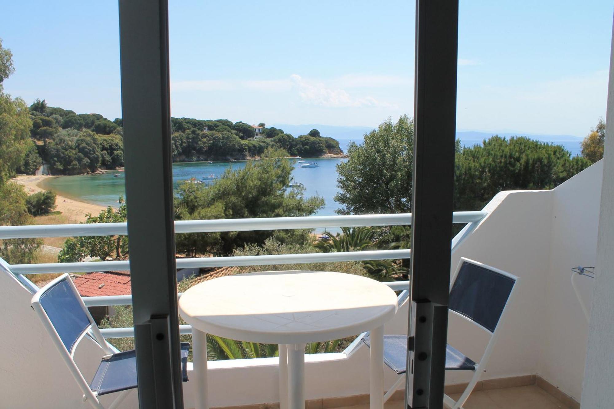 Seaside Apartment *